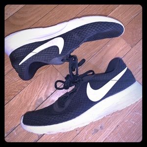Men’s Nike Sneakers Size 8.5